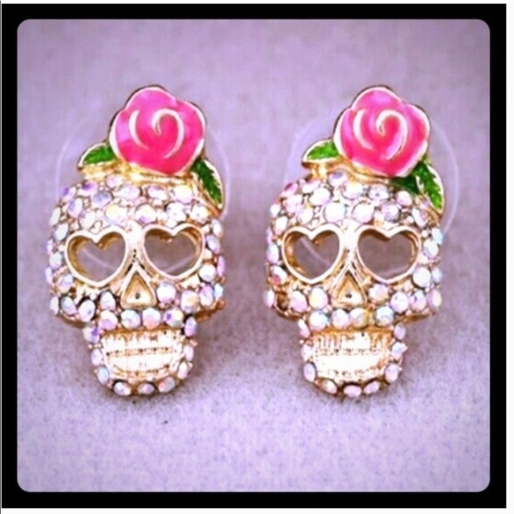 Rose pink  Rhinestone Skull Earrings - Picture 4 of 7